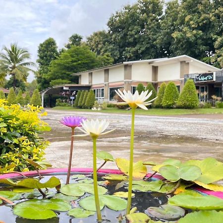 The Orchid House Otel Nong Kung Yai Dış mekan fotoğraf