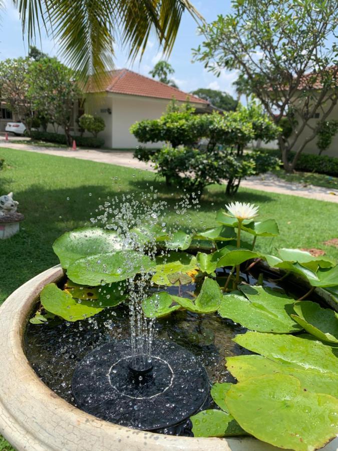 The Orchid House Otel Nong Kung Yai Dış mekan fotoğraf