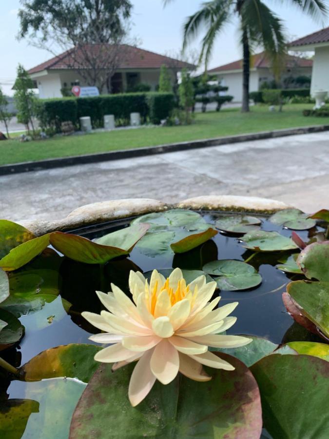 The Orchid House Otel Nong Kung Yai Dış mekan fotoğraf